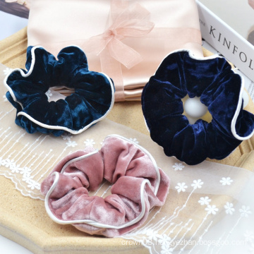 UNIQ Wholesale 2021 American Style Customize Designer Scrunchies Custom Pink Velvet Hair Scrunchies